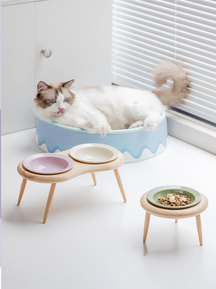 Wooden Triangular Stand Aircraft Pet Bowl Duo
