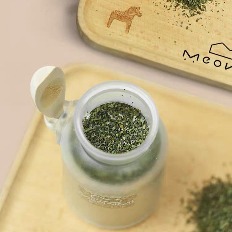 Catnip-Bottle